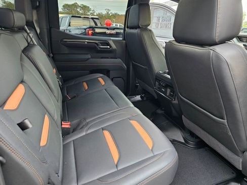 Used 2025 GMC Sierra 1500 AT4 AWD/4WD image 31