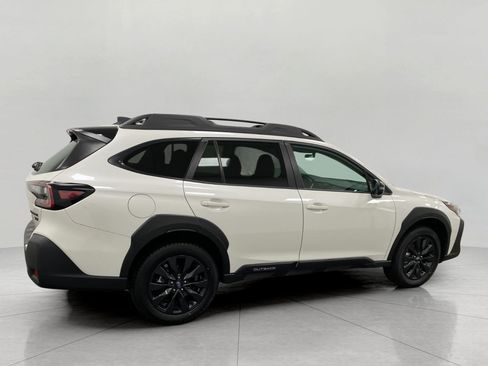 Used 2024 Subaru Outback Onyx Edition XT AWD/4WD image 3