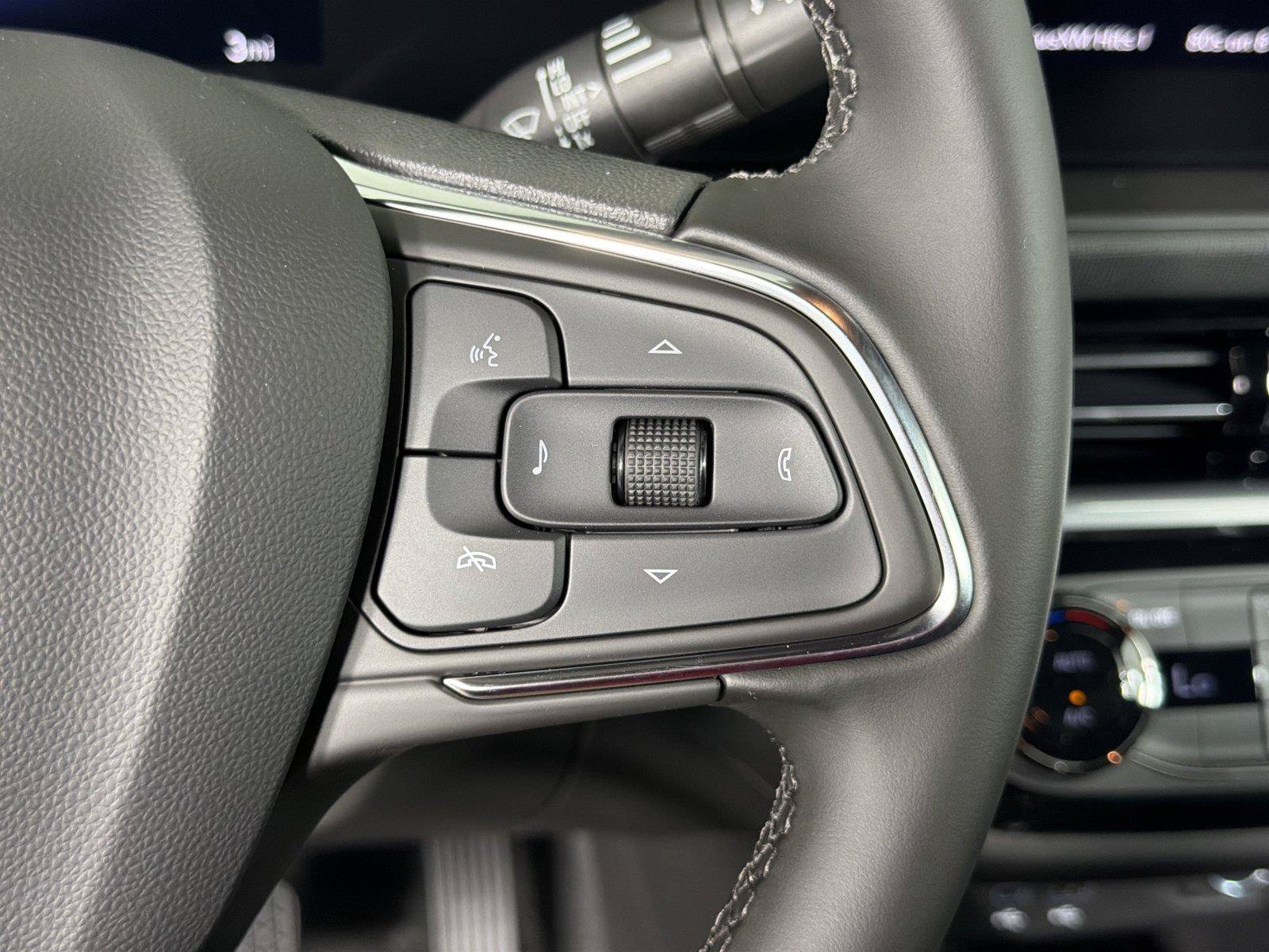New 2026 Buick Envista Sport Touring FWD image 24