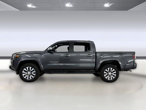 Used 2021 Toyota Tacoma Limited RWD image 2