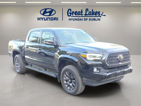 Used 2023 Toyota Tacoma Limited image 7