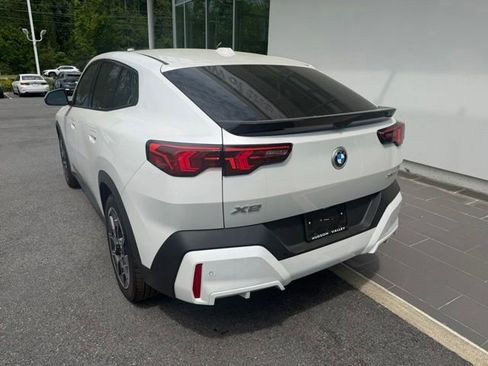 Used 2025 BMW X2 xDrive28i w/ Premium Package AWD/4WD image 9