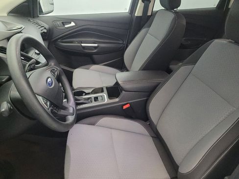 Used 2019 Ford Escape SE image 17