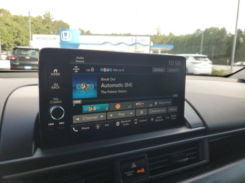 Used 2025 Honda Pilot EX-L image 19
