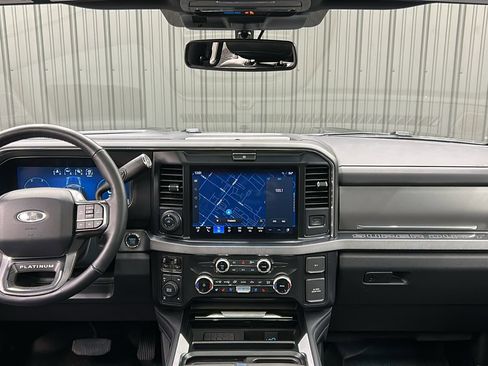 Used 2025 Ford F250 Platinum image 38