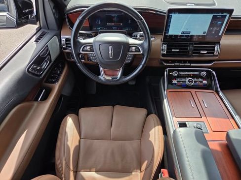 Used 2022 Lincoln Navigator L Reserve AWD/4WD image 16