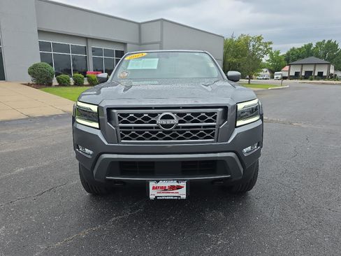 Used 2024 Nissan Frontier SL AWD/4WD image 3