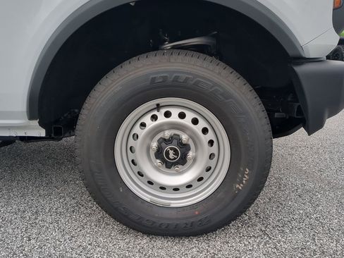 New 2025 Ford Bronco 4-Door image 9