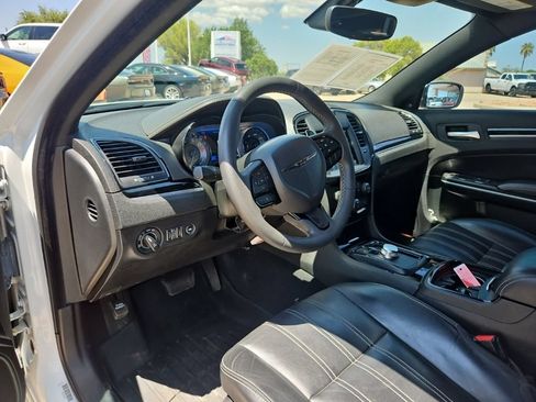 Used 2023 Chrysler 300 S RWD image 11