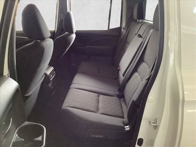 Used 2025 Honda Ridgeline Sport image 14