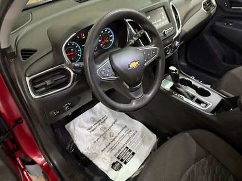 Used 2018 Chevrolet Equinox LT FWD image 12