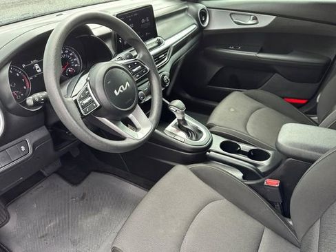 Used 2023 Kia Forte LXS FWD image 10