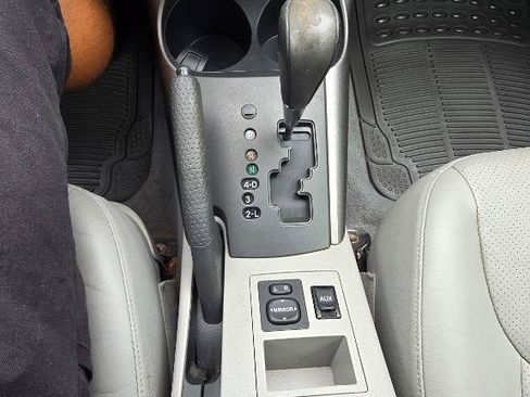 Used 2009 Toyota RAV4 Limited w/ Limited Extra Value Pkg AWD/4WD image 25