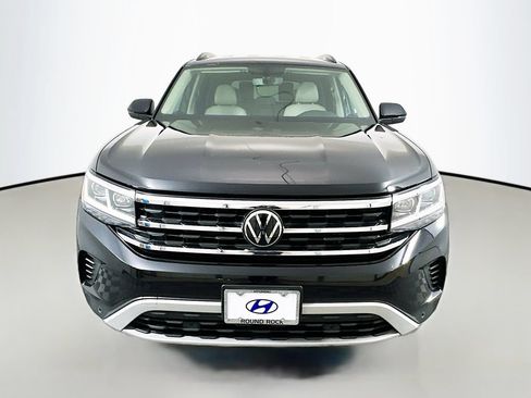 Used 2023 Volkswagen Atlas SE FWD image 2