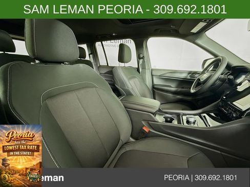 New 2025 Jeep Grand Cherokee Laredo image 28