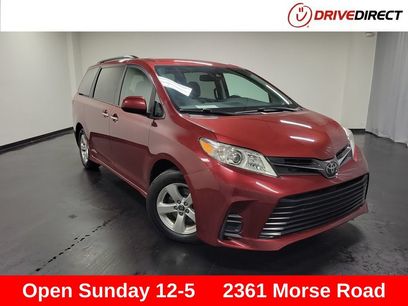 Used 2020 Toyota Sienna LE w/ LE Preferred Package