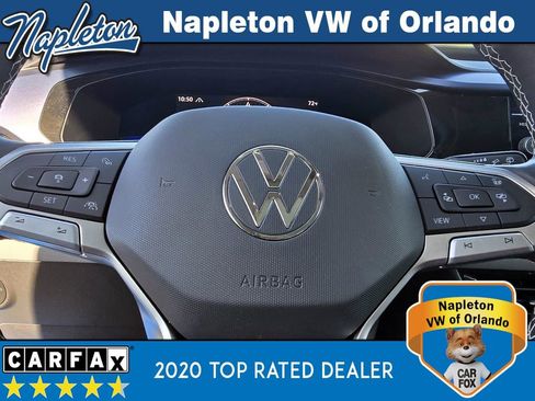 Used 2022 Volkswagen Taos SE image 14