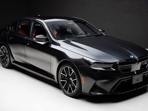 Used 2025 BMW M5 w/ M Driver's Package AWD/4WD image 43