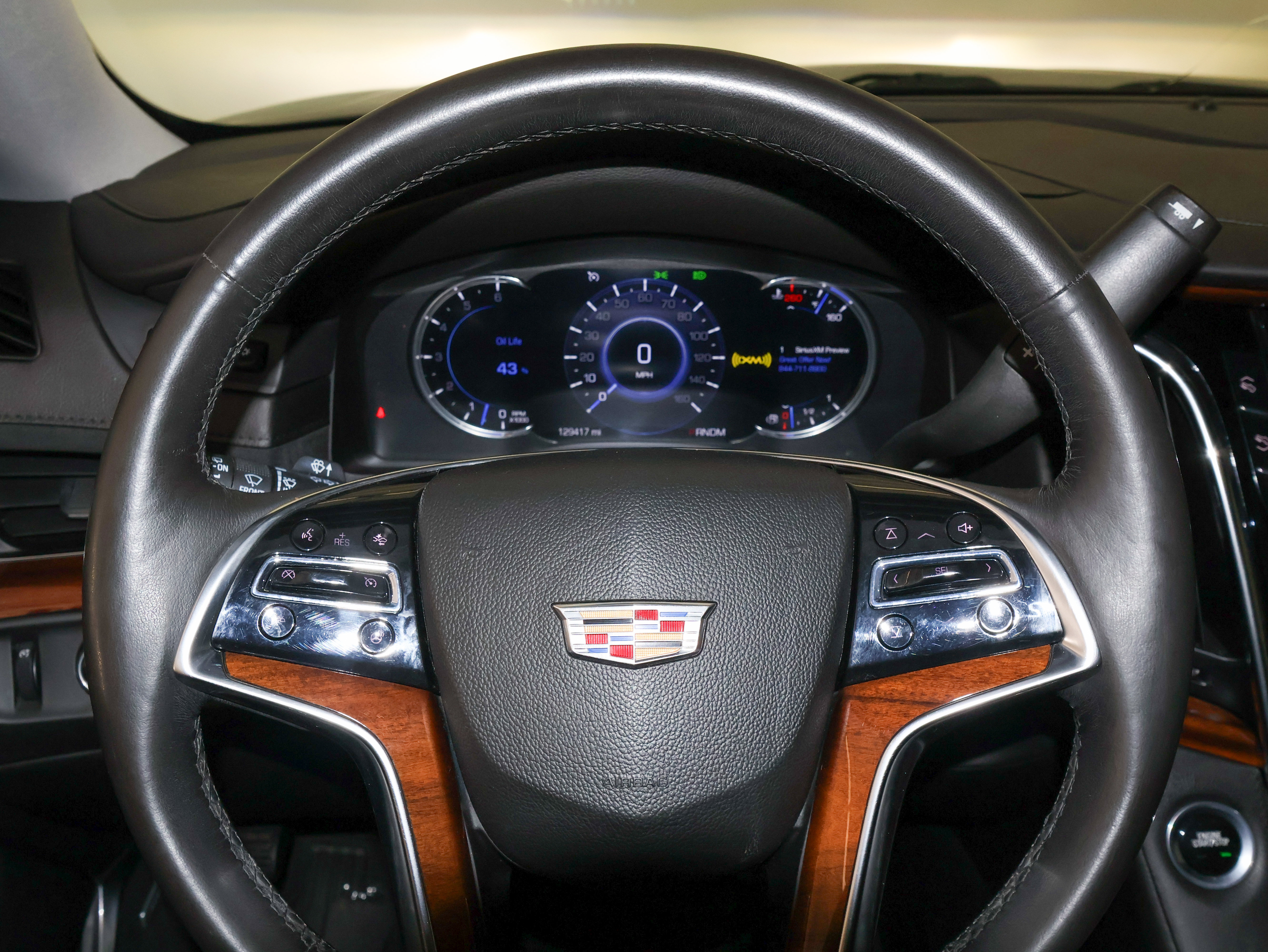 Used 2016 Cadillac Escalade Luxury RWD image 35