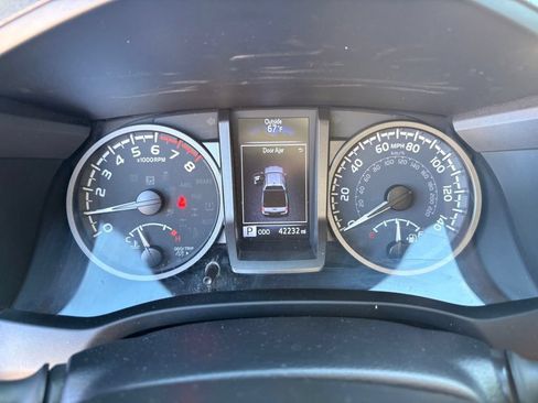 Used 2023 Toyota Tacoma TRD Pro AWD/4WD image 15