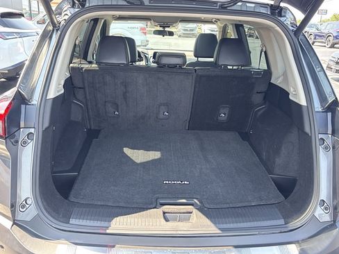 Certified 2023 Nissan Rogue SV w/ SV Premium B Package FWD image 6