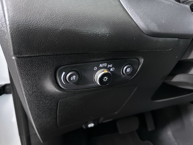 Used 2022 Buick Encore GX Select FWD image 18