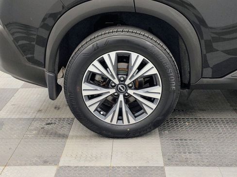 Used 2023 Nissan Rogue SV AWD/4WD image 10
