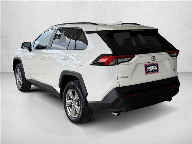 Used 2025 Toyota RAV4 LE AWD/4WD image 3