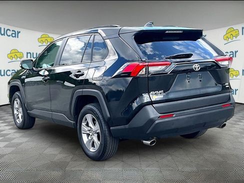 Used 2025 Toyota RAV4 XLE AWD/4WD image 4