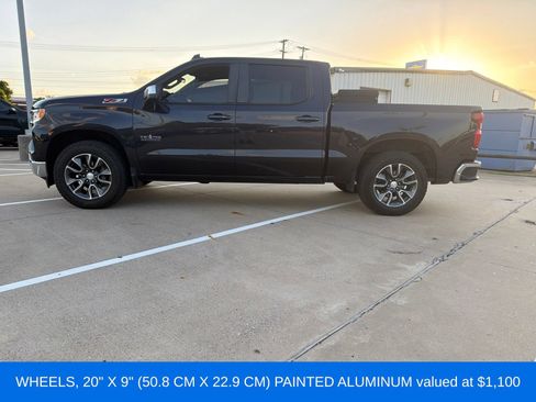 Used 2023 Chevrolet Silverado 1500 LT w/ Z71 Off-Road Package AWD/4WD image 6