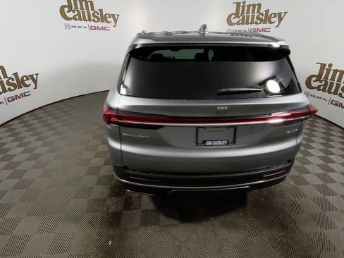 Used 2026 Buick Enclave Preferred w/ Power Package image 7