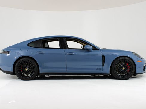 Used 2023 Porsche Panamera GTS AWD/4WD image 9