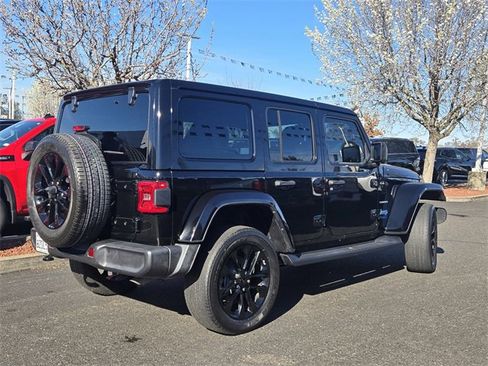 Used 2021 Jeep Wrangler Unlimited Sahara w/ Cold Weather Group image 4