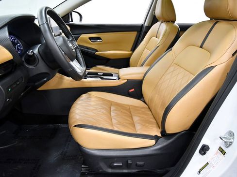 Used 2024 Nissan Sentra SV w/ SV Premium Package FWD image 12