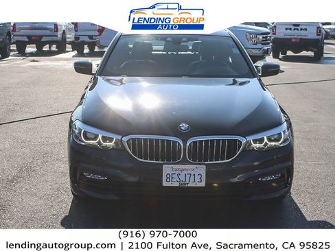 Used 2018 BMW 530e xDrive w/ Premium Package 2 image 6