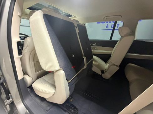 Used 2020 Mercedes-Benz GLS 450 4MATIC image 25