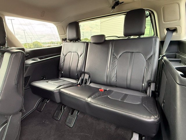 Used 2019 Ford Expedition Platinum AWD/4WD image 8