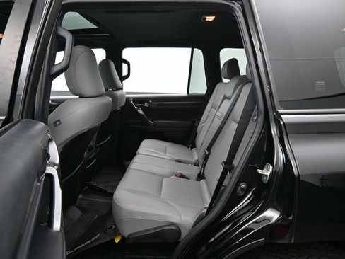 Used 2023 Lexus GX 460 w/ Black Line Special Edition AWD/4WD image 33