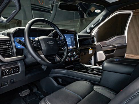 Used 2026 Ford F250 Platinum image 17