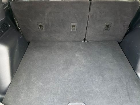 Used 2022 Ford Escape SE image 17