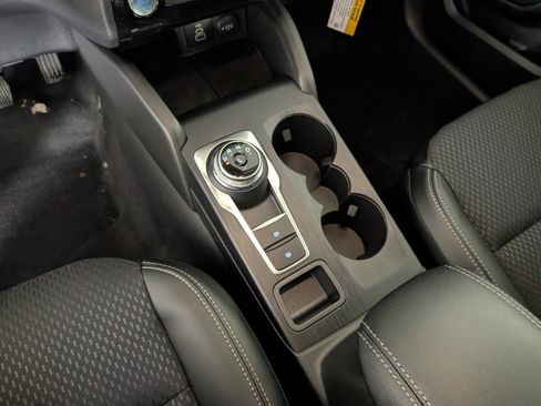 New 2025 Ford Escape SE w/ Class II Trailer Tow Package image 18