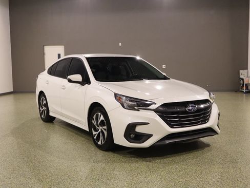 Used 2024 Subaru Legacy Premium AWD/4WD image 1