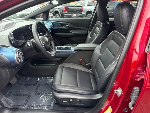 Used 2024 Chevrolet Equinox EV LT AWD/4WD image 9