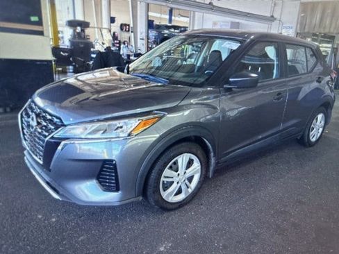 Certified 2024 Nissan Kicks S image 3