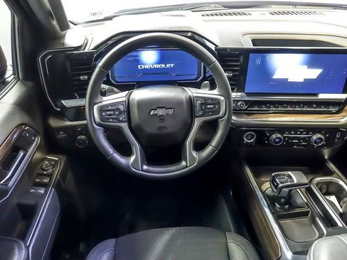 Certified 2023 Chevrolet Silverado 1500 RST image 16