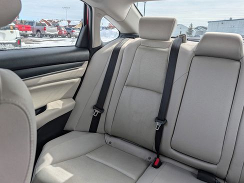 Used 2020 Honda Accord EX image 12