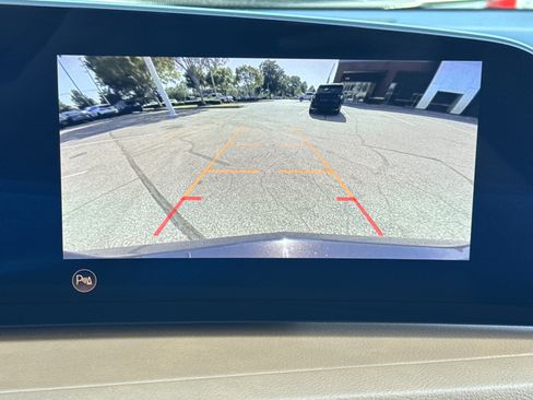 Used 2024 Cadillac XT4 Premium Luxury image 20