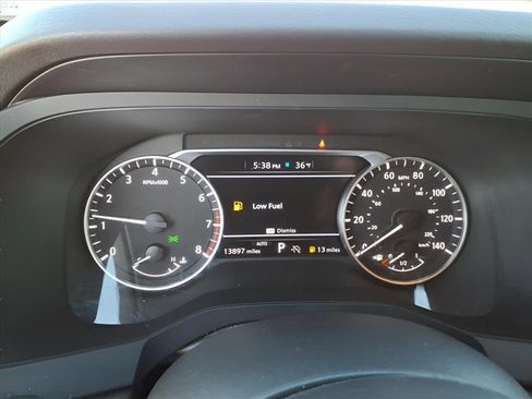 Used 2024 Nissan Pathfinder S w/ Cargo Package image 12