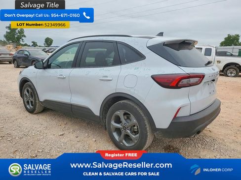 Used 2025 Ford Escape ST-Line w/ Cold Weather Package FWD image 3