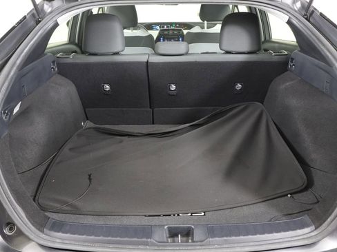 Used 2017 Toyota Prius Two w/ Carpet Mat Package image 13